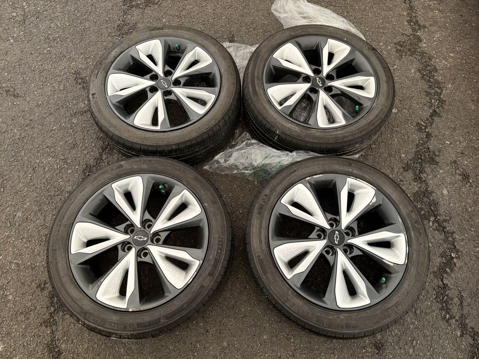 Thumbnail: 2023 Chevrolet Bolt EUV - 37