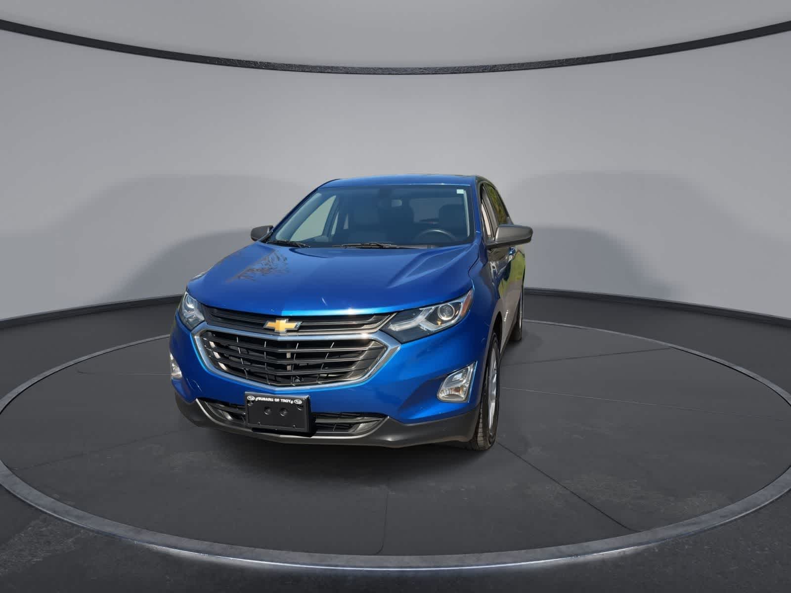 Thumbnail: 2019 Chevrolet Equinox - 3