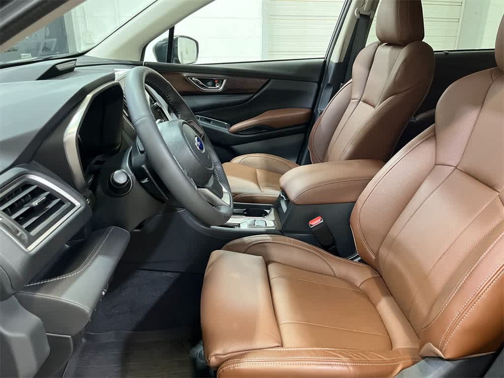 2025 Subaru Ascent Touring 16