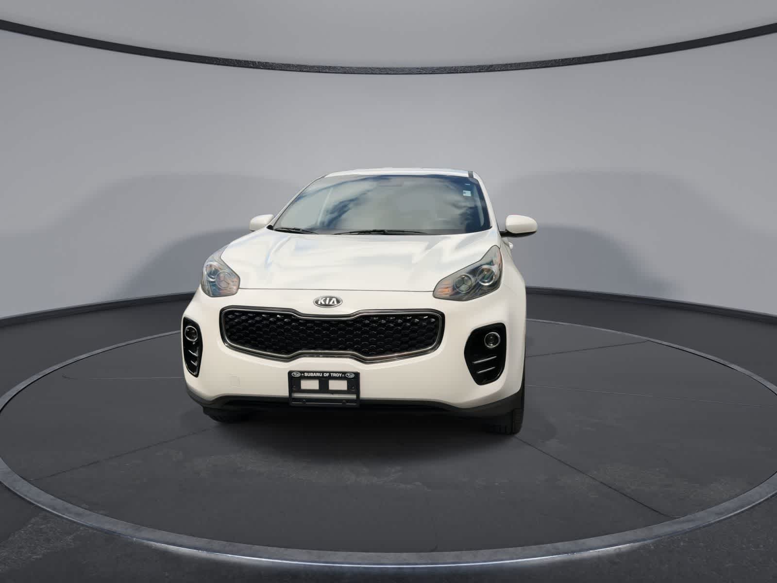 Thumbnail: 2019 Kia Sportage - 3