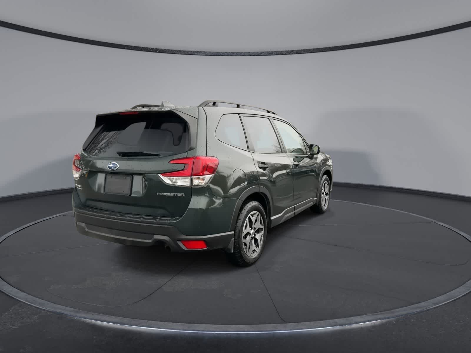 Thumbnail: 2023 Subaru Forester - 8