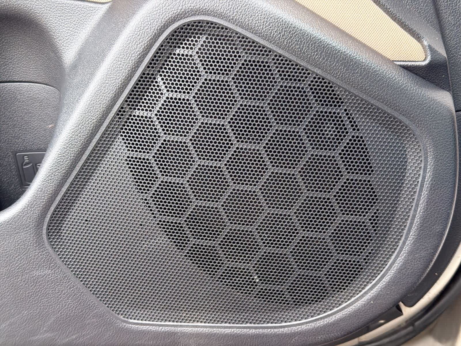 Thumbnail: 2015 Subaru Outback - 33