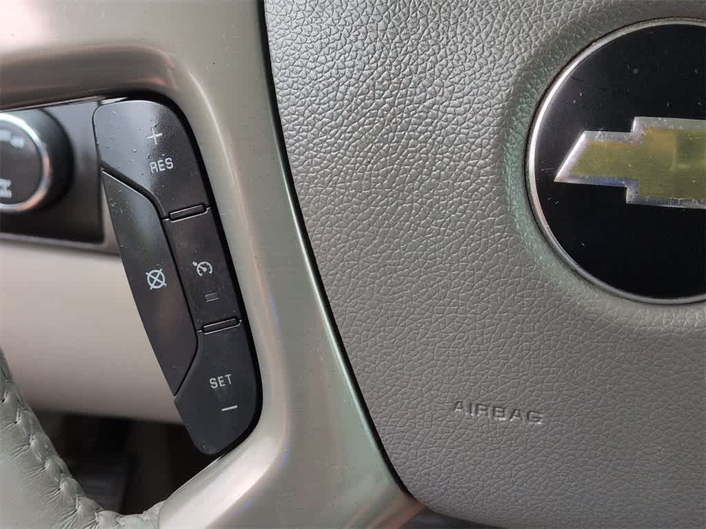 Thumbnail: 2013 Chevrolet Tahoe - 26