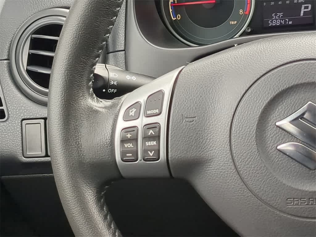 Thumbnail: 2013 Suzuki SX4 - 24