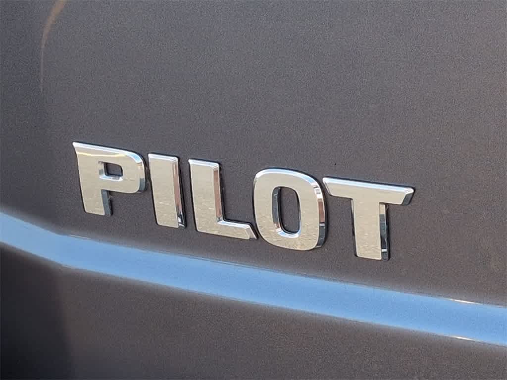 Thumbnail: 2015 Honda Pilot - 13