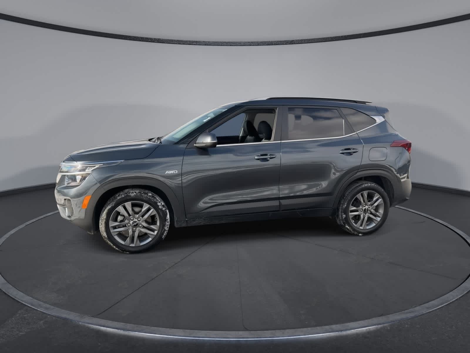 Thumbnail: 2023 Kia Seltos - 5