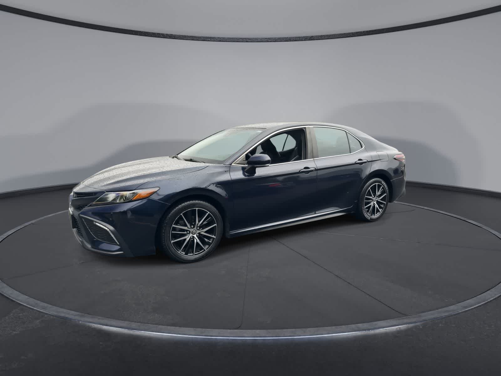 Thumbnail: 2022 Toyota Camry - 4