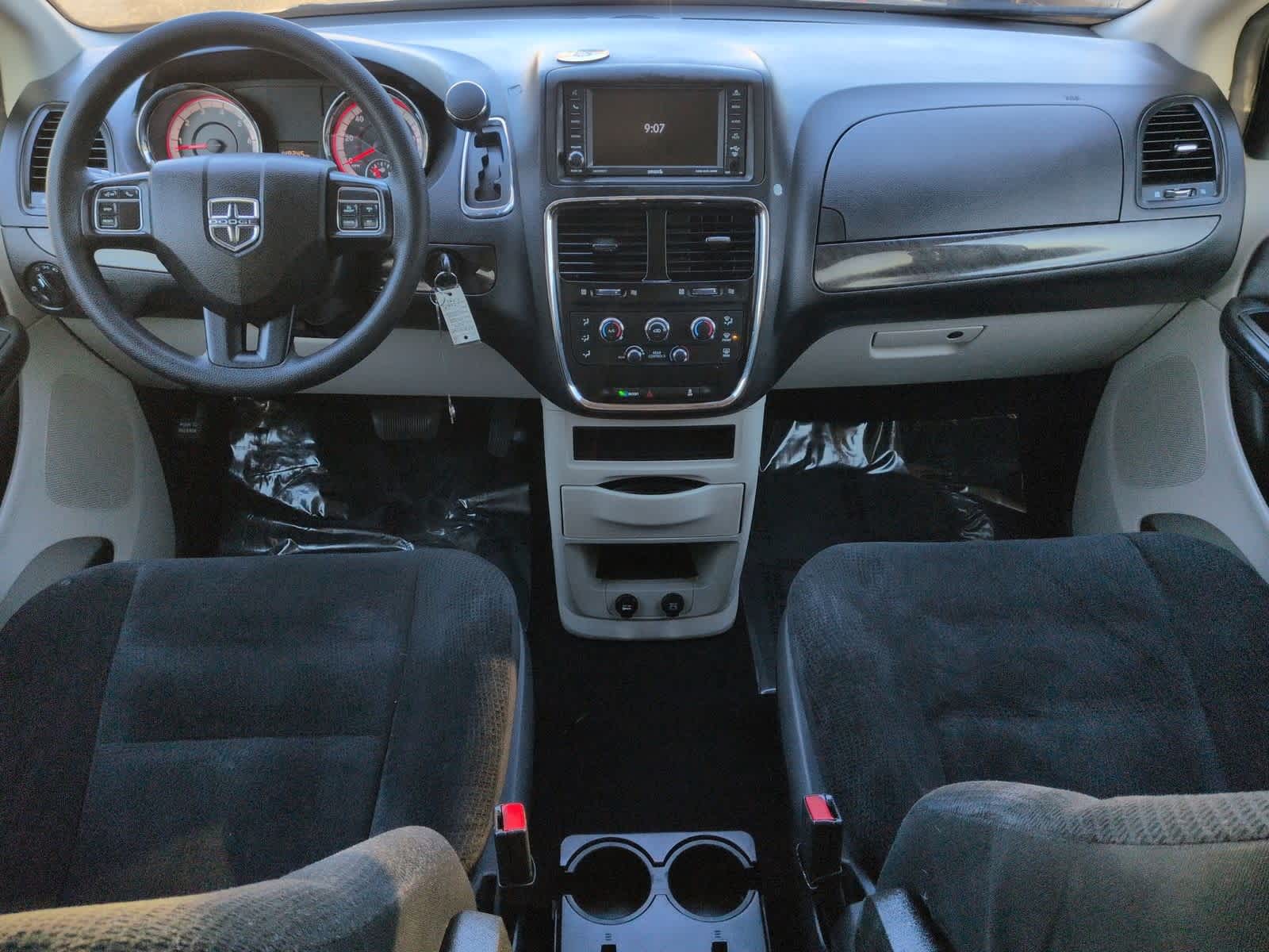 Thumbnail: 2019 Dodge Grand Caravan - 16