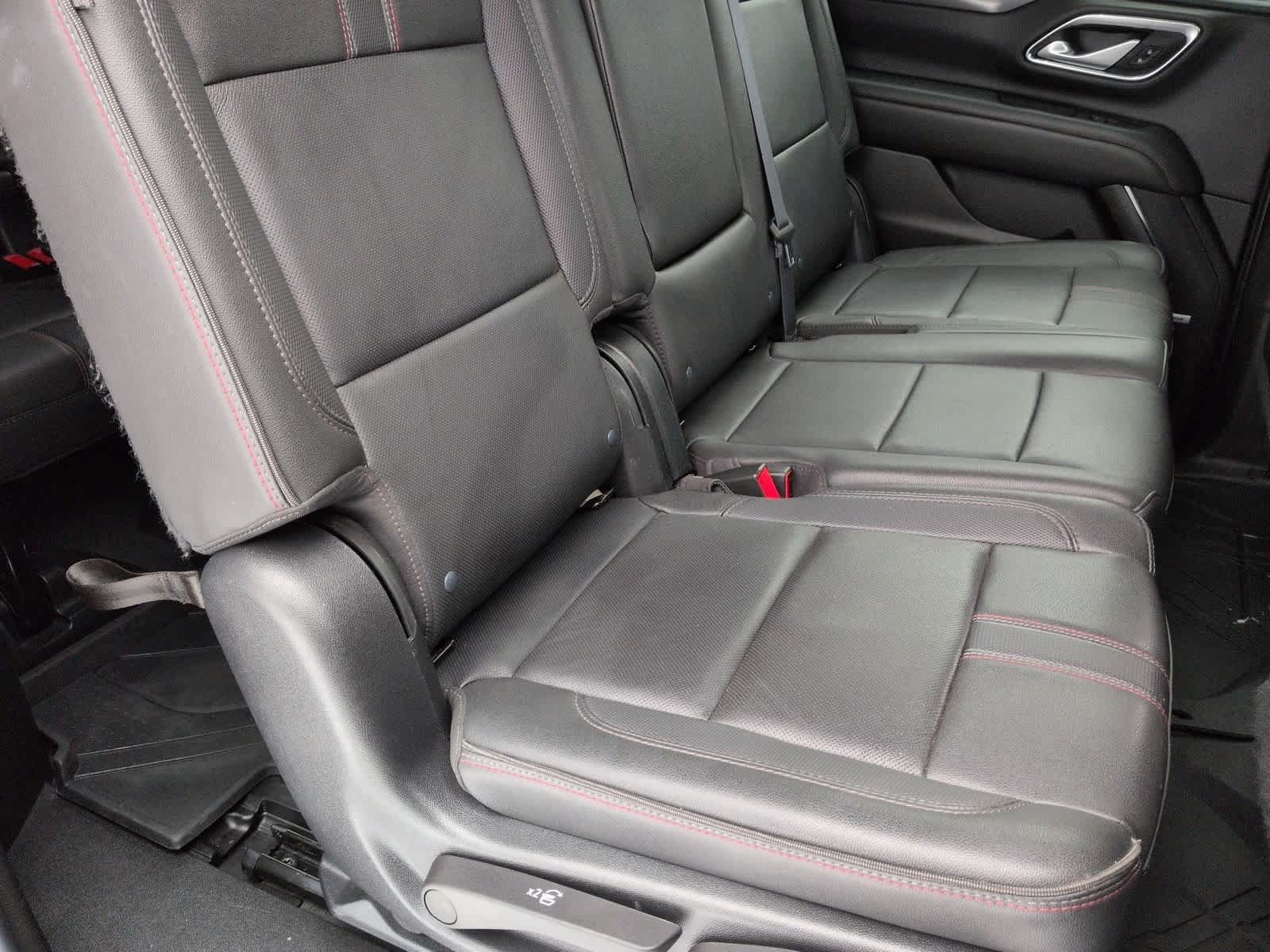 Thumbnail: 2022 Chevrolet Suburban - 21