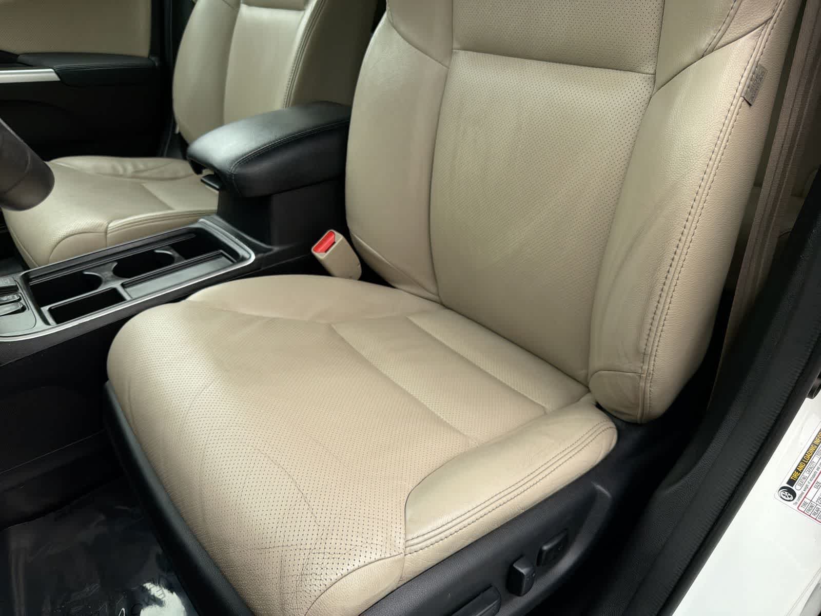 Thumbnail: 2016 Honda CR-V - 17