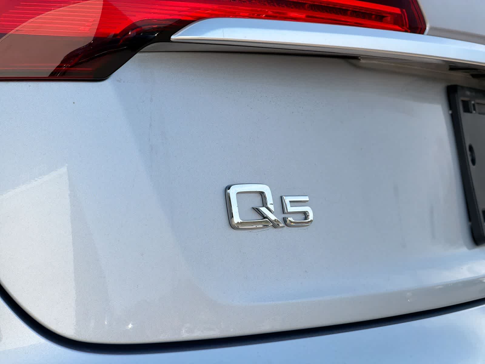 Thumbnail: 2022 Audi Q5 - 13