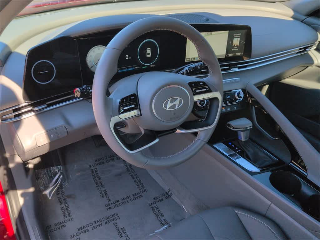 Thumbnail: 2024 Hyundai Elantra - 10