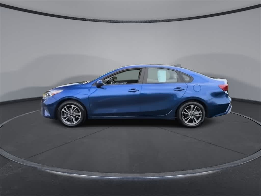 Thumbnail: 2023 Kia Forte - 5