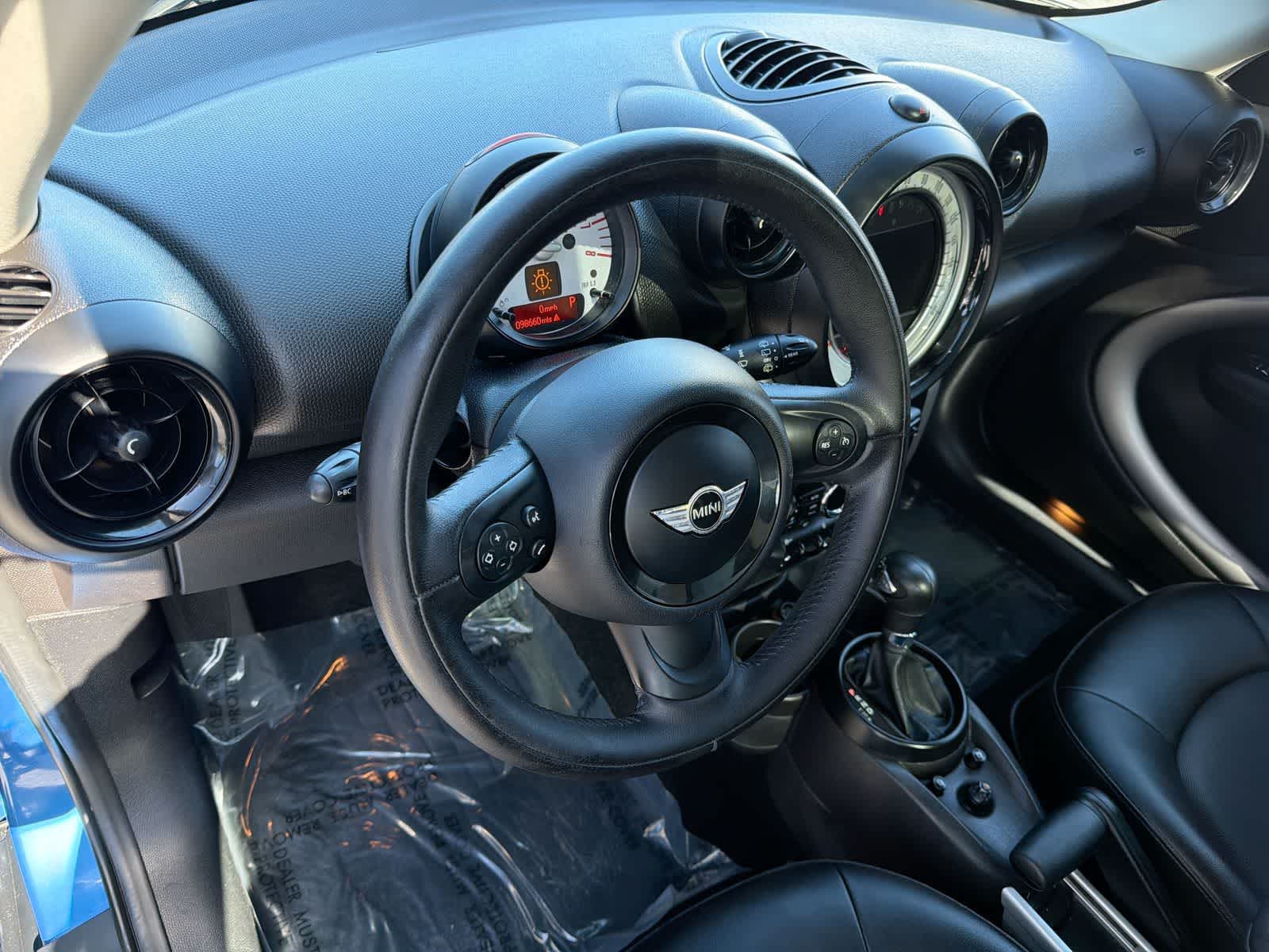 Thumbnail: 2014 MINI Cooper Countryman - 10