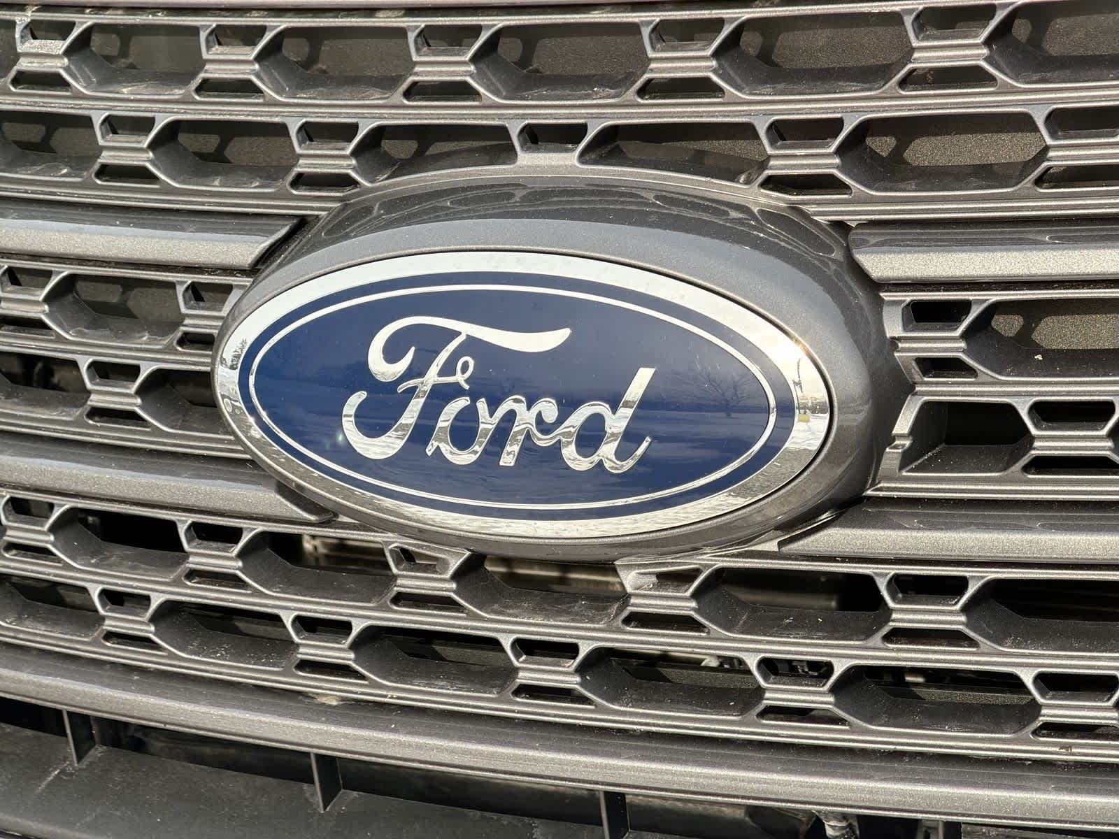 Thumbnail: 2021 Ford Explorer - 12