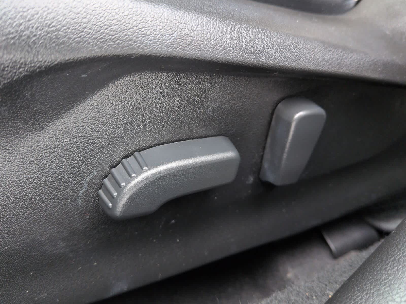 Thumbnail: 2022 Subaru Crosstrek - 18