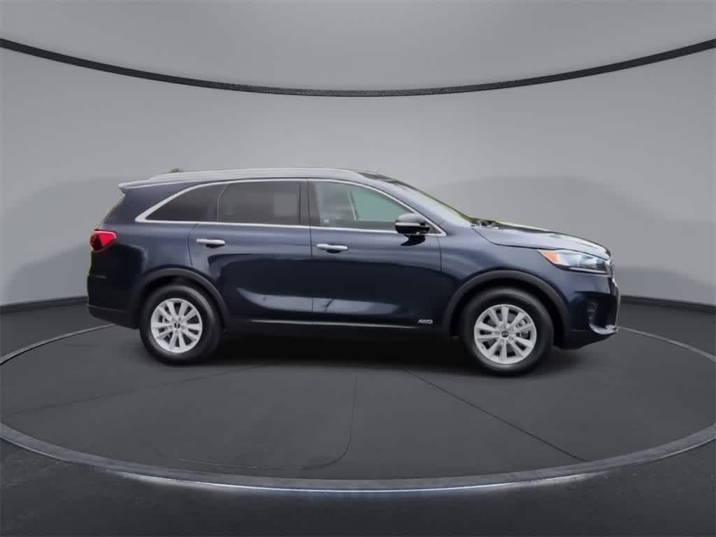 Thumbnail: 2019 Kia Sorento - 9