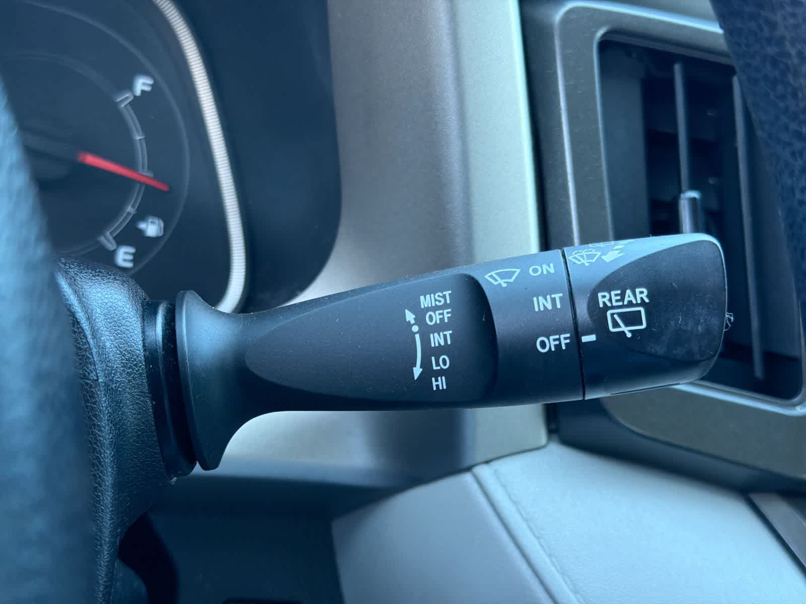 Thumbnail: 2015 Toyota RAV4 - 26