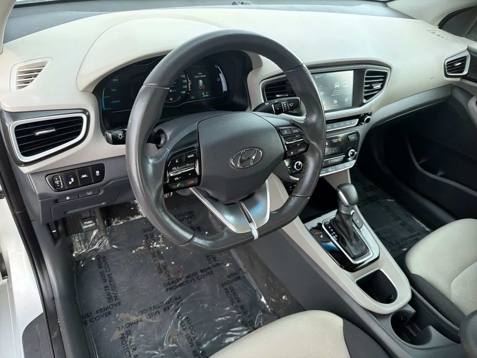 Thumbnail: 2017 Hyundai Ioniq - 10