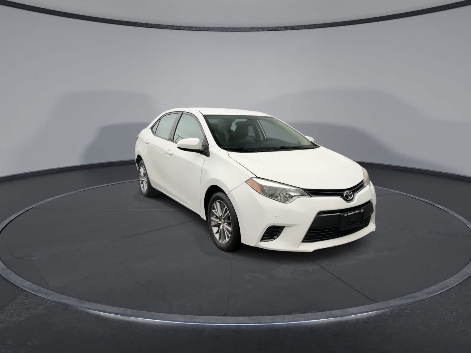 Thumbnail: 2015 Toyota Corolla - 2
