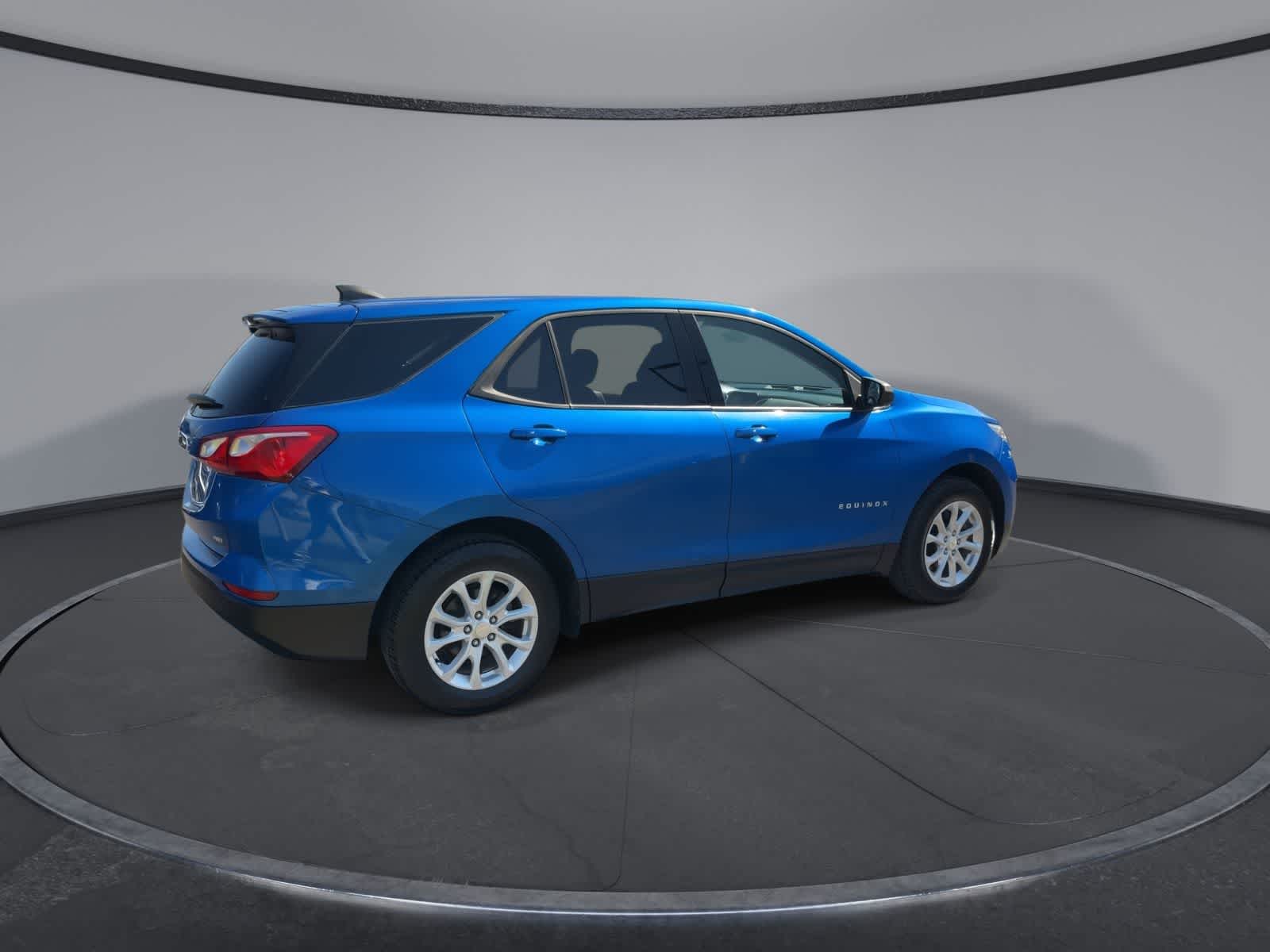 Thumbnail: 2019 Chevrolet Equinox - 8