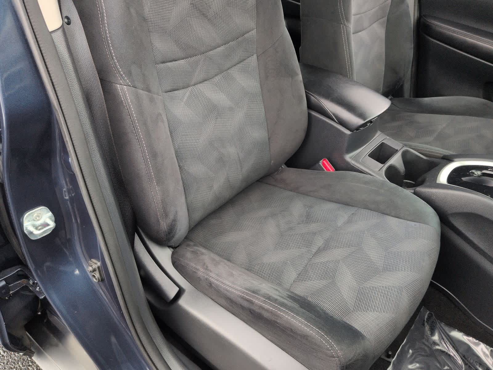 Thumbnail: 2016 Nissan Rogue - 22