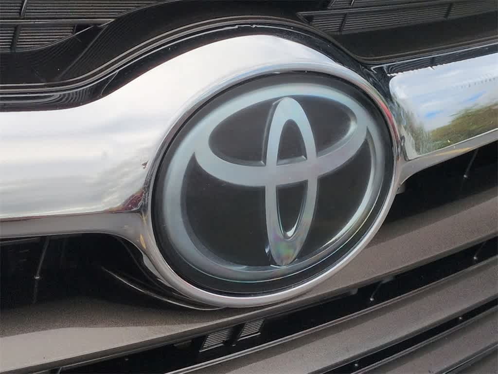 Thumbnail: 2016 Toyota Highlander - 12