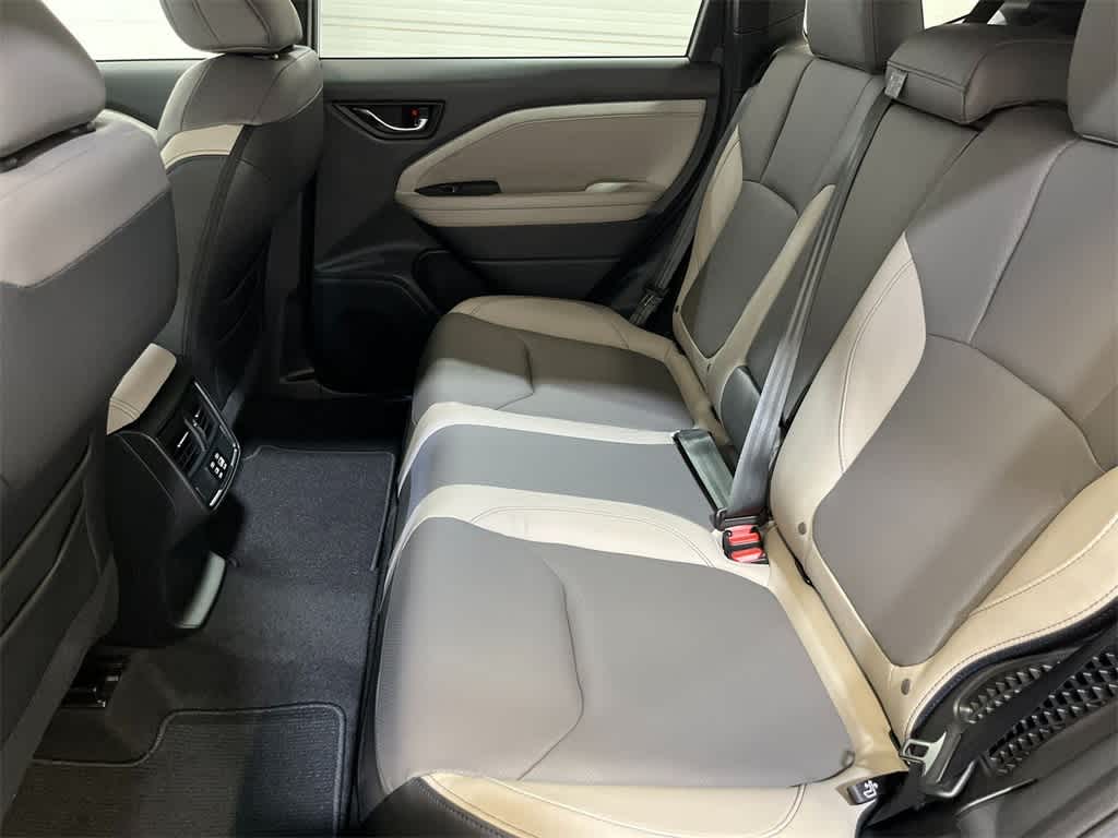 2025 Subaru Forester Limited 23