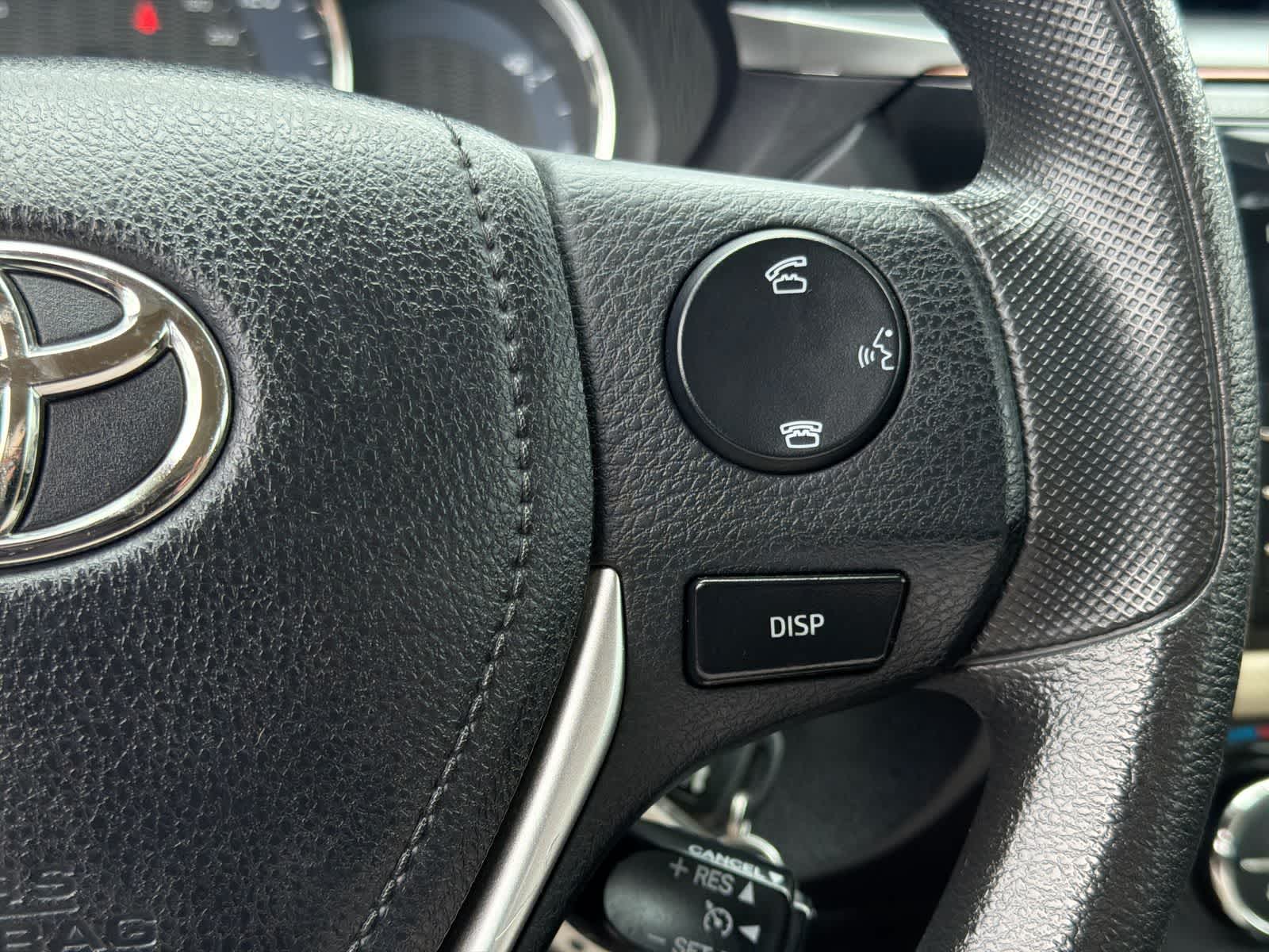 Thumbnail: 2015 Toyota Corolla - 25