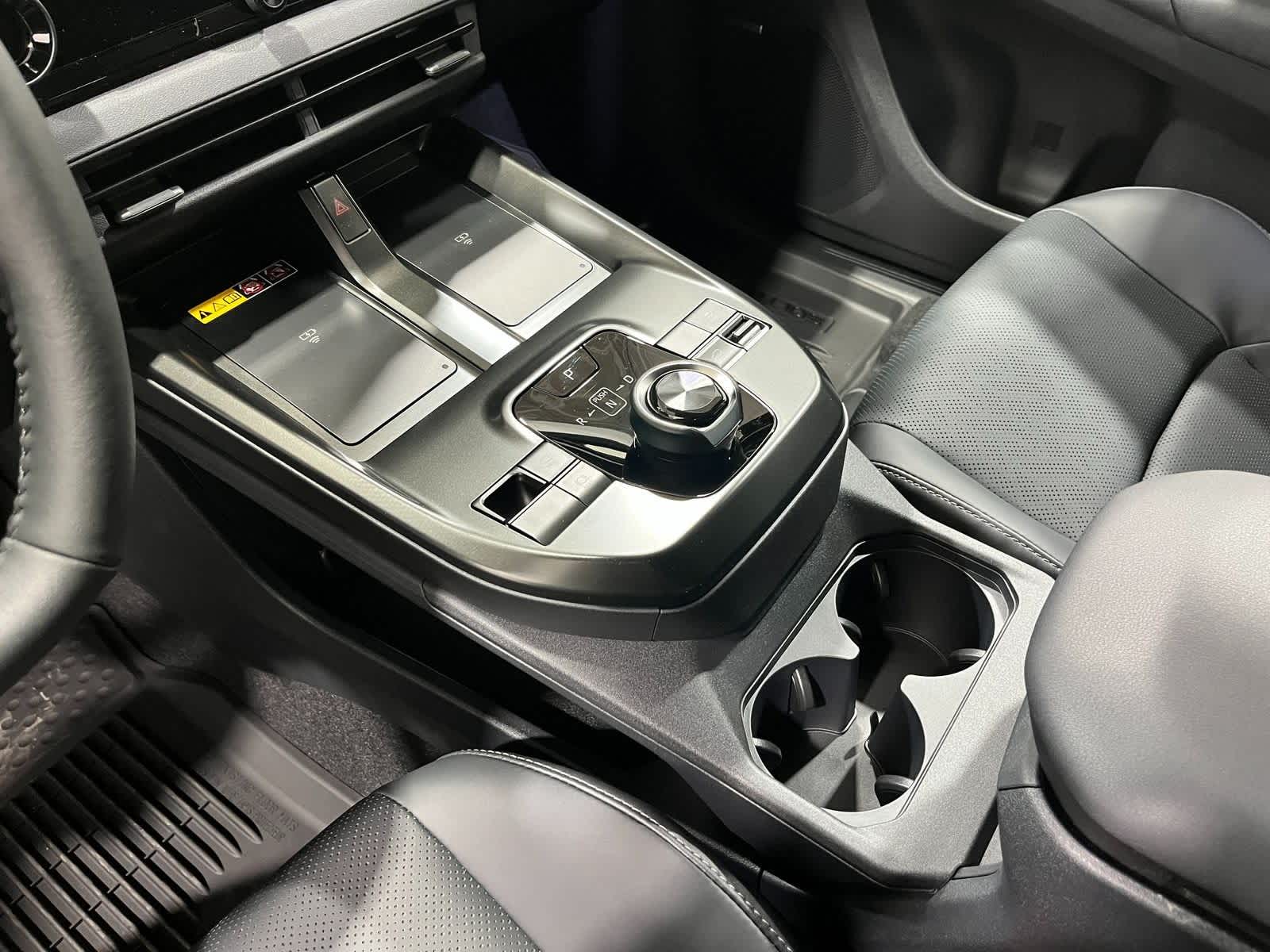 Thumbnail: 2026 Subaru Solterra - 22