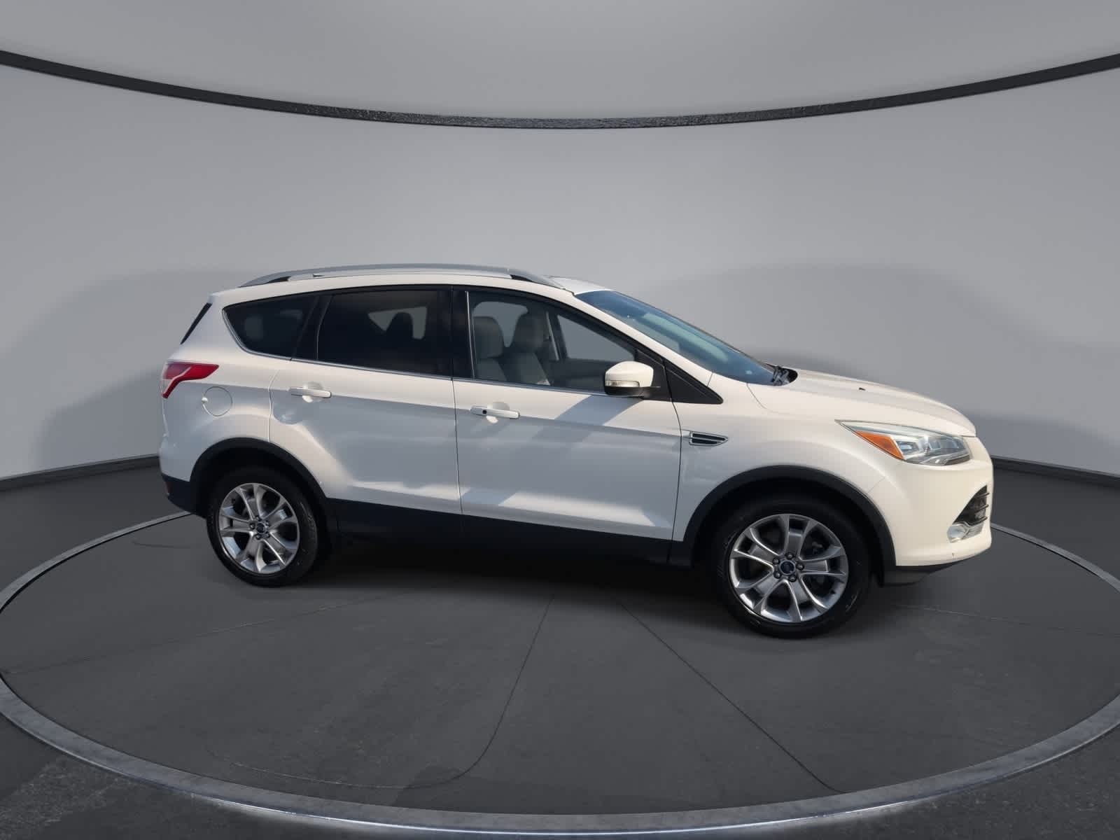 Thumbnail: 2016 Ford Escape - 9