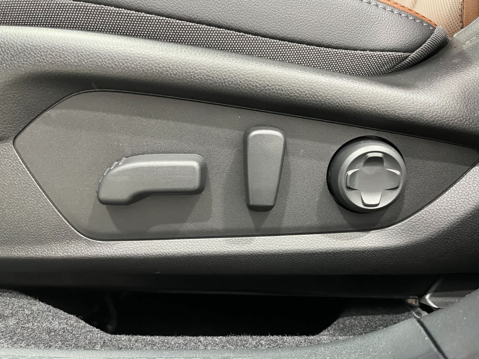 Thumbnail: 2026 Subaru Outback - 14