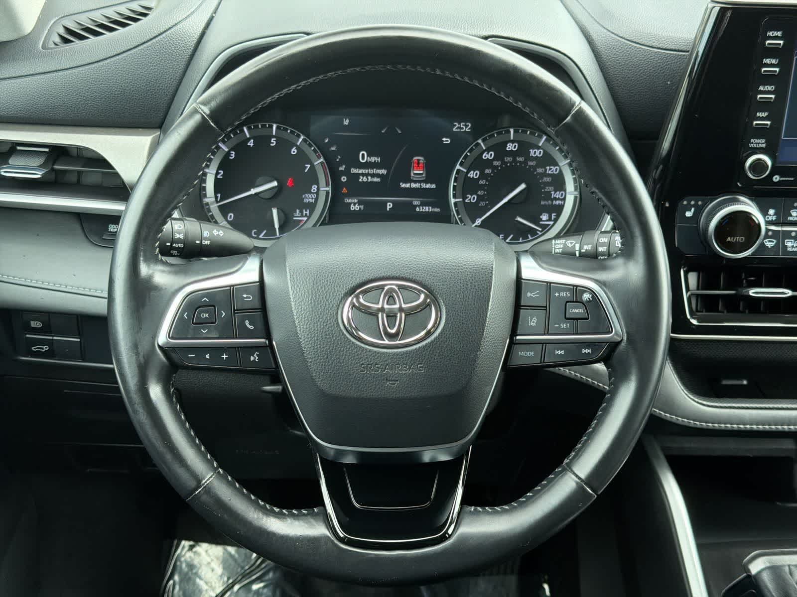Thumbnail: 2021 Toyota Highlander - 23
