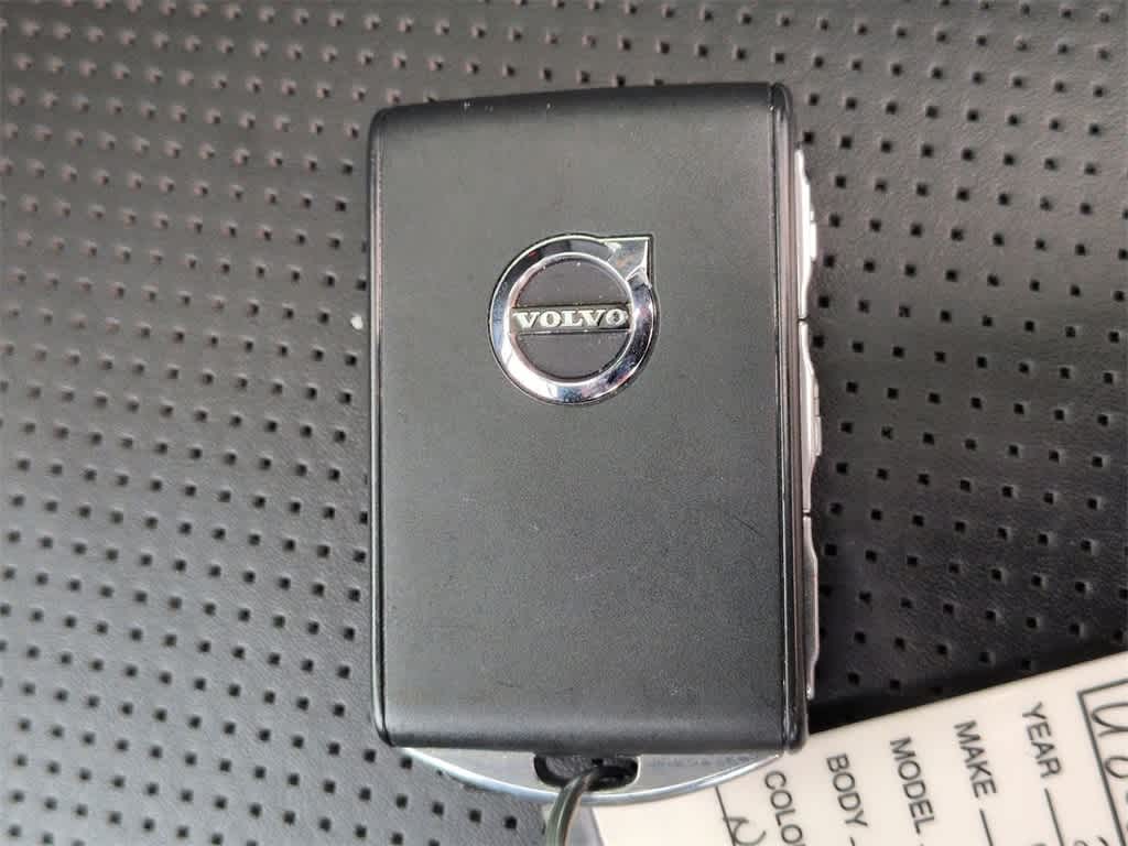 Thumbnail: 2022 Volvo XC90 - 37