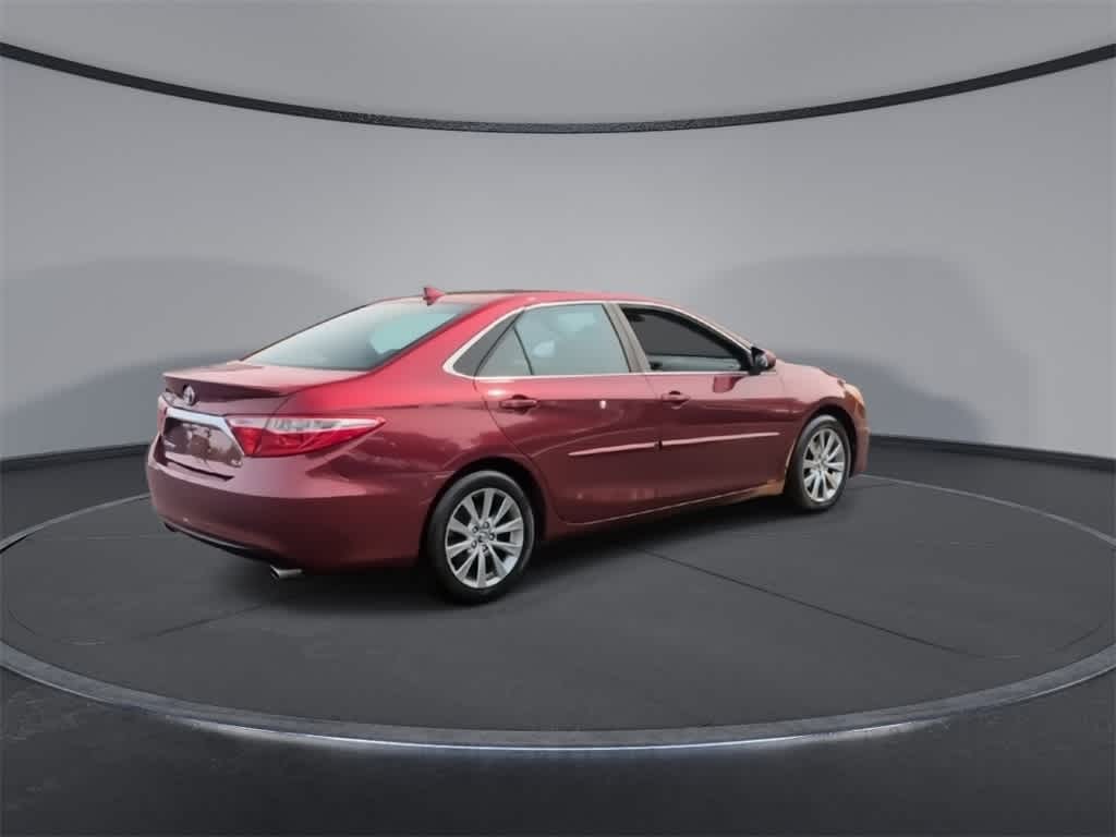 Thumbnail: 2017 Toyota Camry - 8