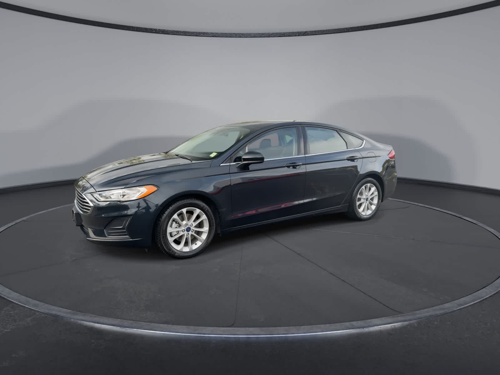 Thumbnail: 2020 Ford Fusion - 4