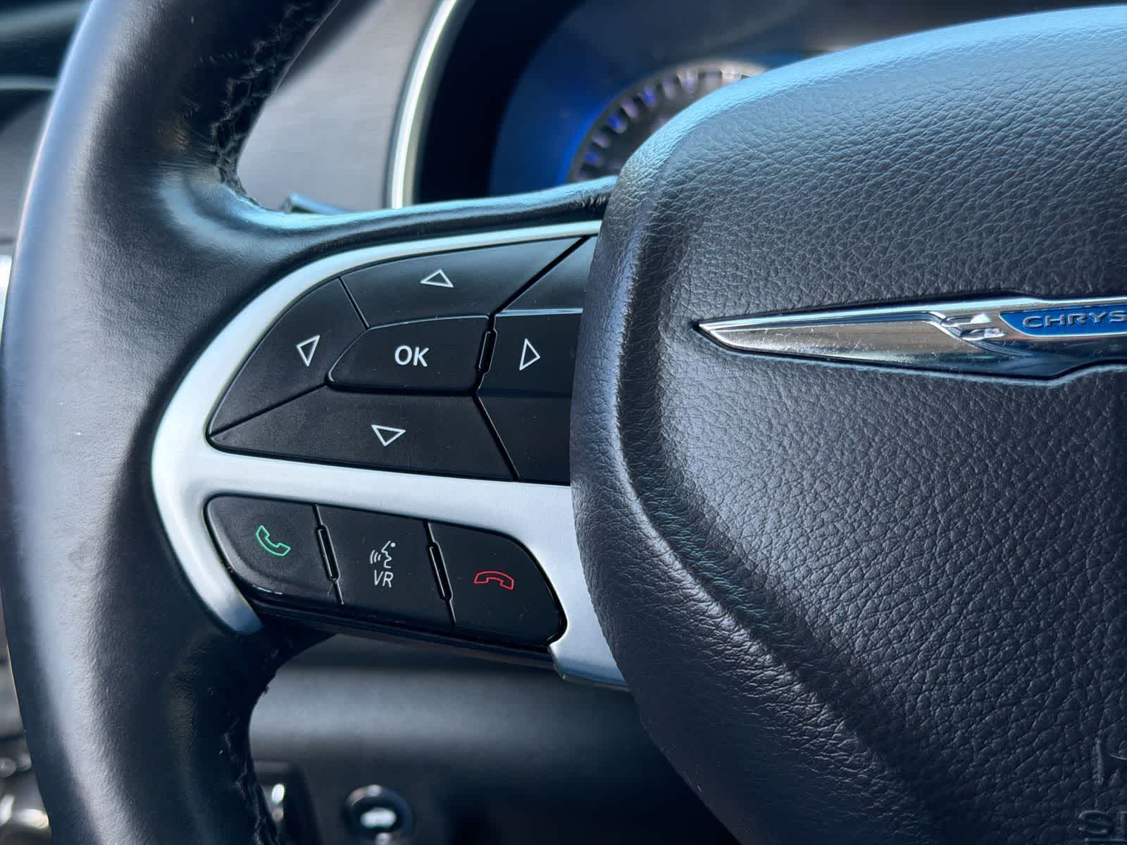 Thumbnail: 2016 Chrysler 200 - 25