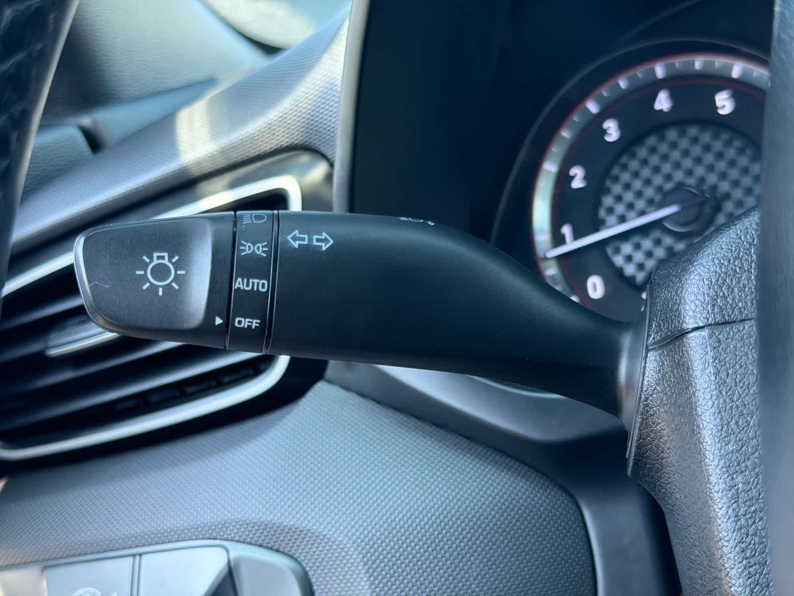 Thumbnail: 2019 Hyundai Veloster - 27