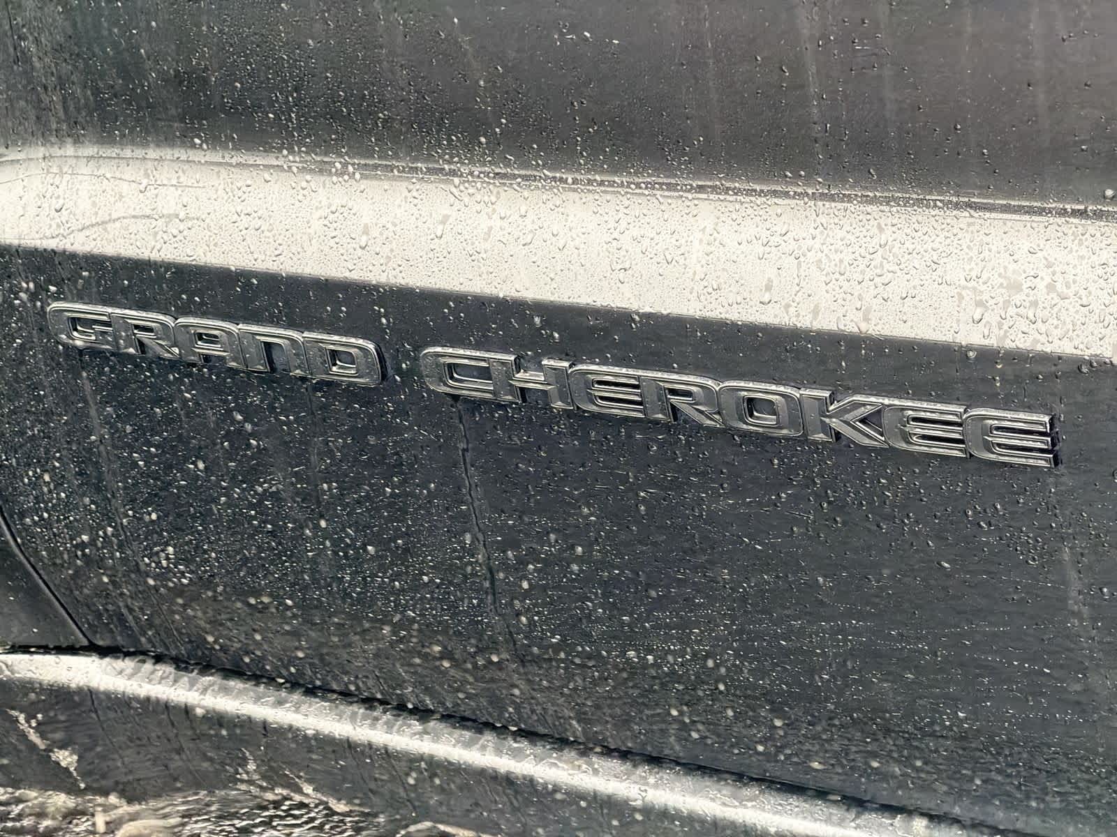 Thumbnail: 2017 Jeep Grand Cherokee - 13