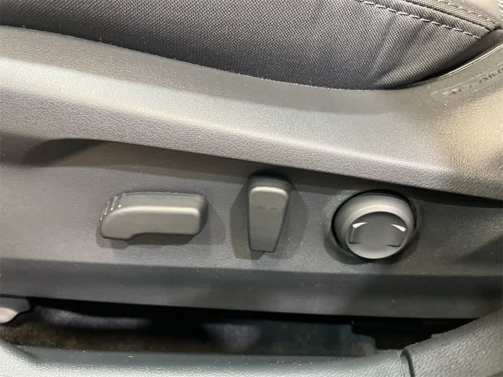 Thumbnail: 2025 Subaru Outback - 12