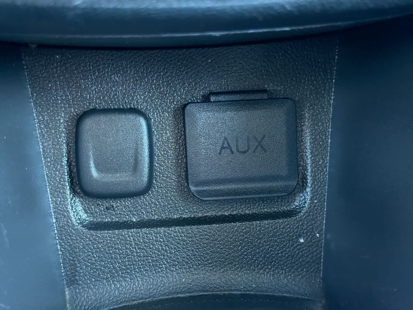 Thumbnail: 2016 Buick Encore - 31