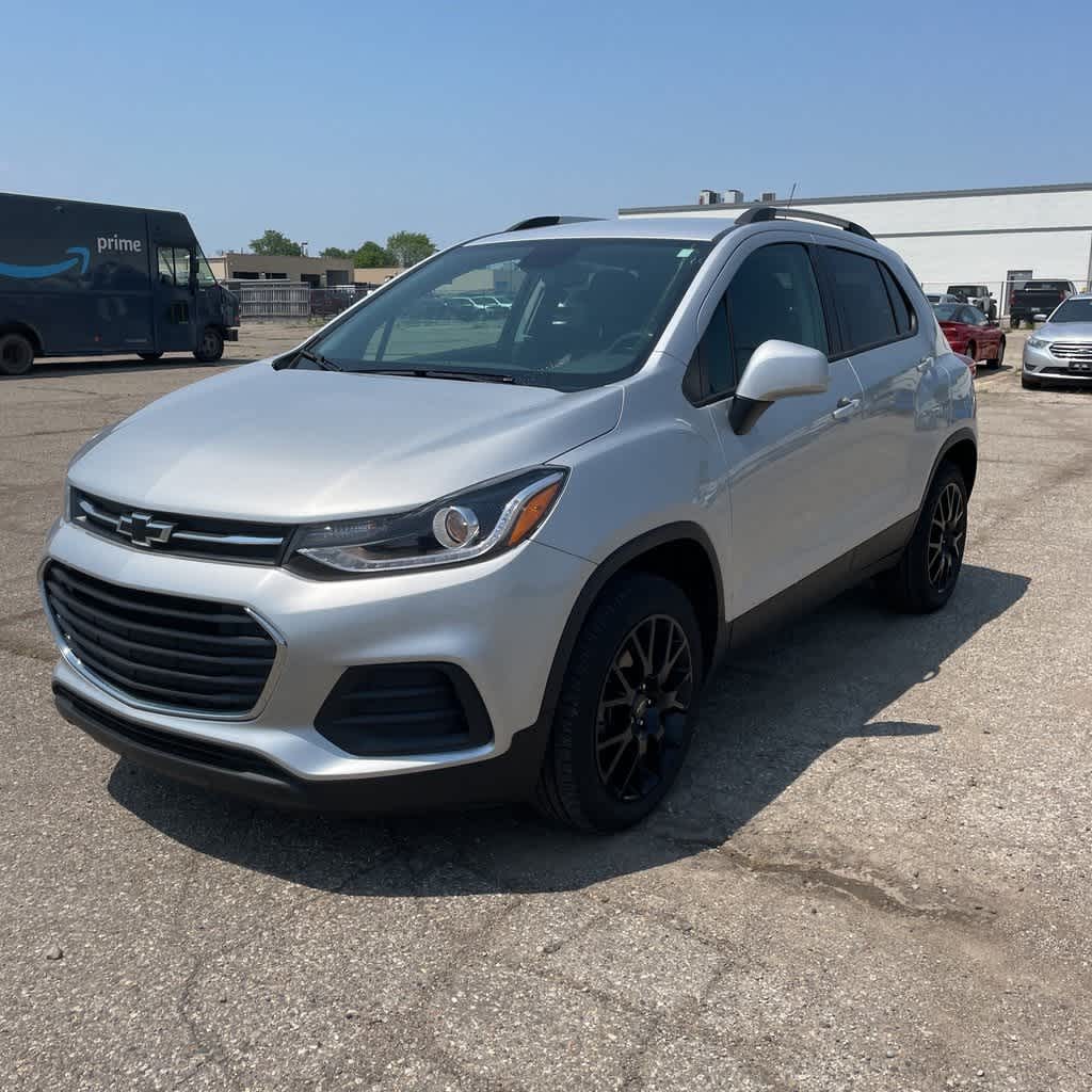 Thumbnail: 2022 Chevrolet Trax - 1