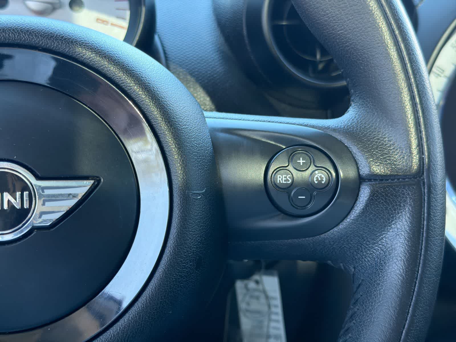 Thumbnail: 2014 MINI Cooper Countryman - 26