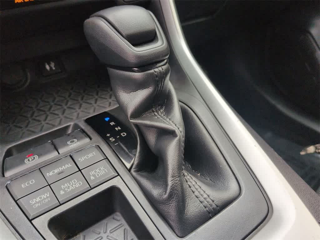 Thumbnail: 2019 Toyota RAV4 - 34