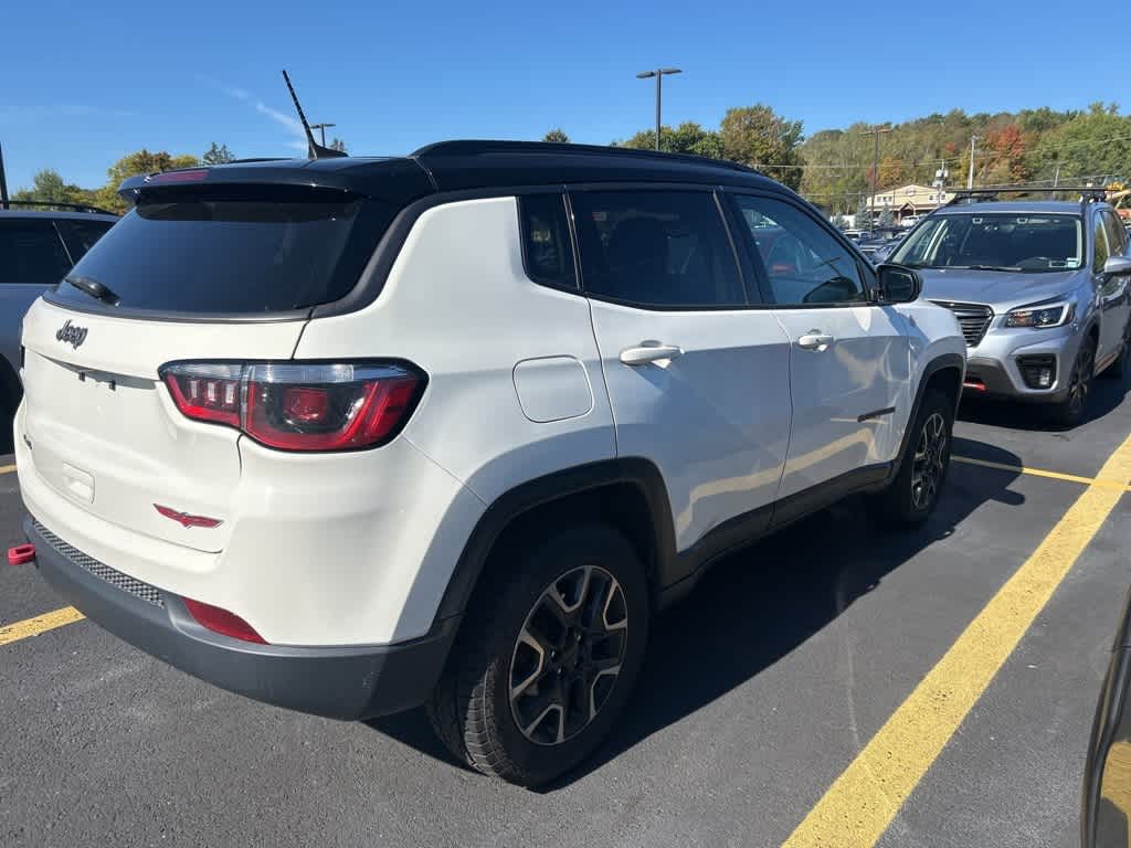 Thumbnail: 2019 Jeep Compass - 3