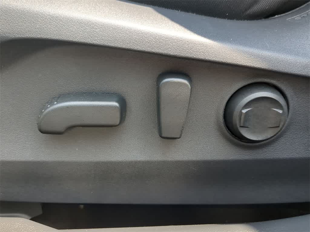 2025 Subaru Legacy Premium 18