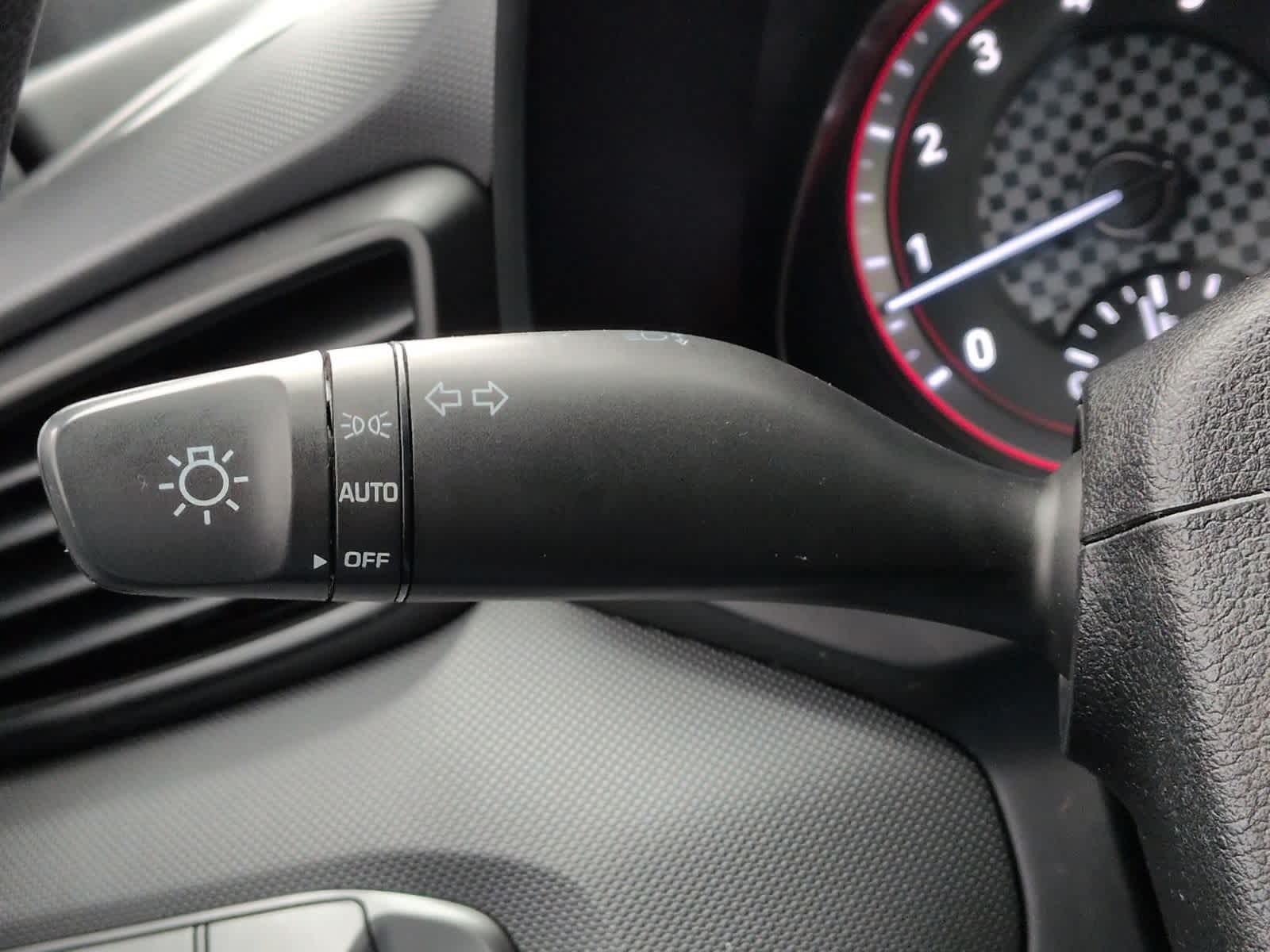 Thumbnail: 2019 Hyundai Veloster - 27