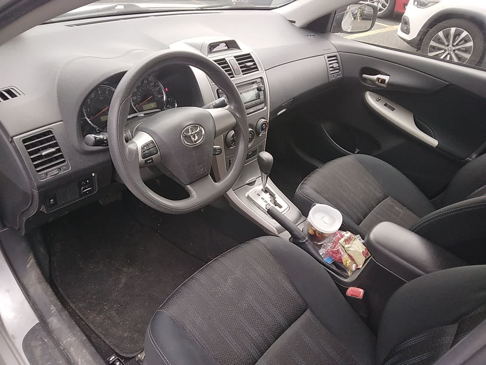 Thumbnail: 2012 Toyota Corolla - 7