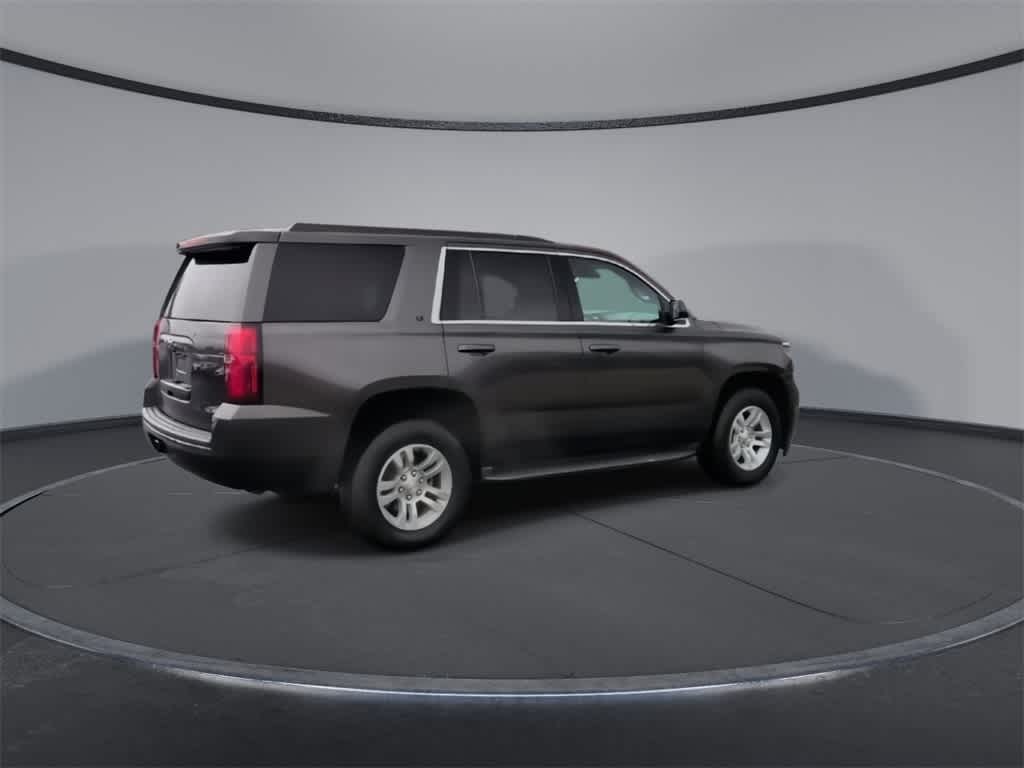 Thumbnail: 2018 Chevrolet Tahoe - 8
