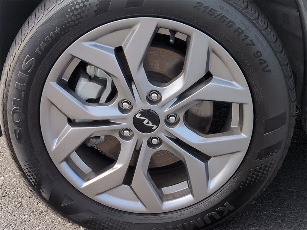 Thumbnail: 2024 Kia Seltos - 14